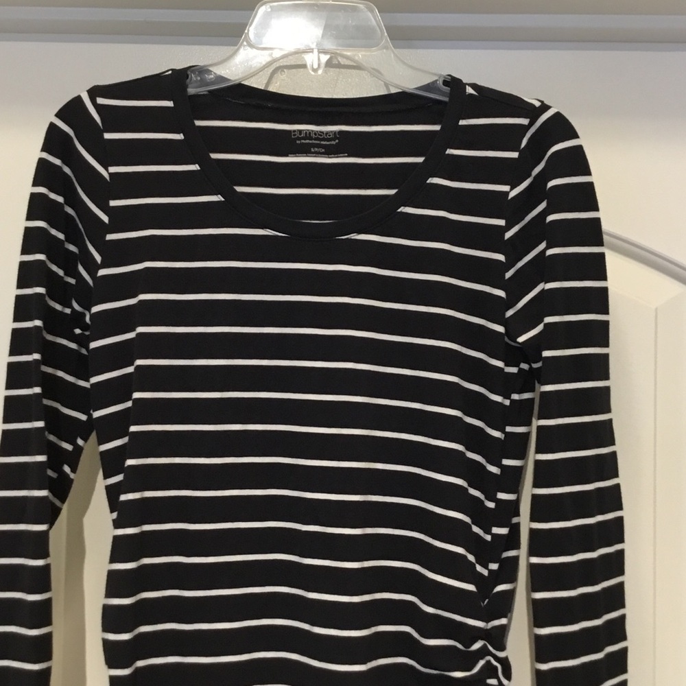 Motherhood Maternity Striped Black and‎ White Long Sleeve Top